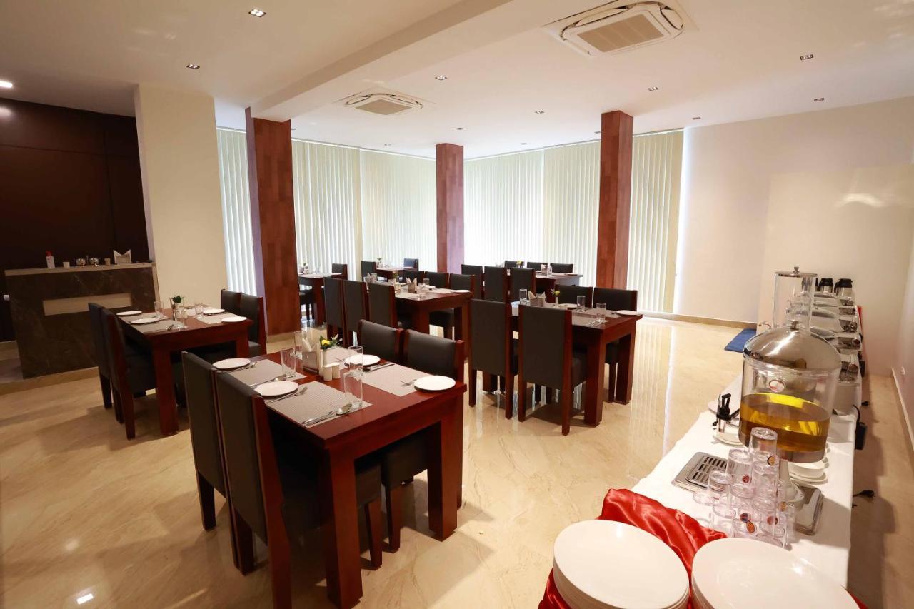 Hotel Bluemoon Tirunelveli Bagian luar foto
