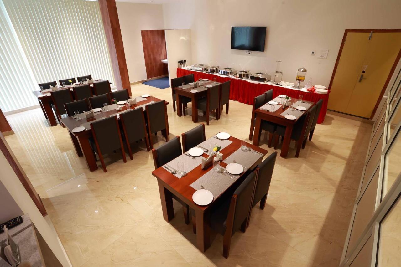 Hotel Bluemoon Tirunelveli Bagian luar foto