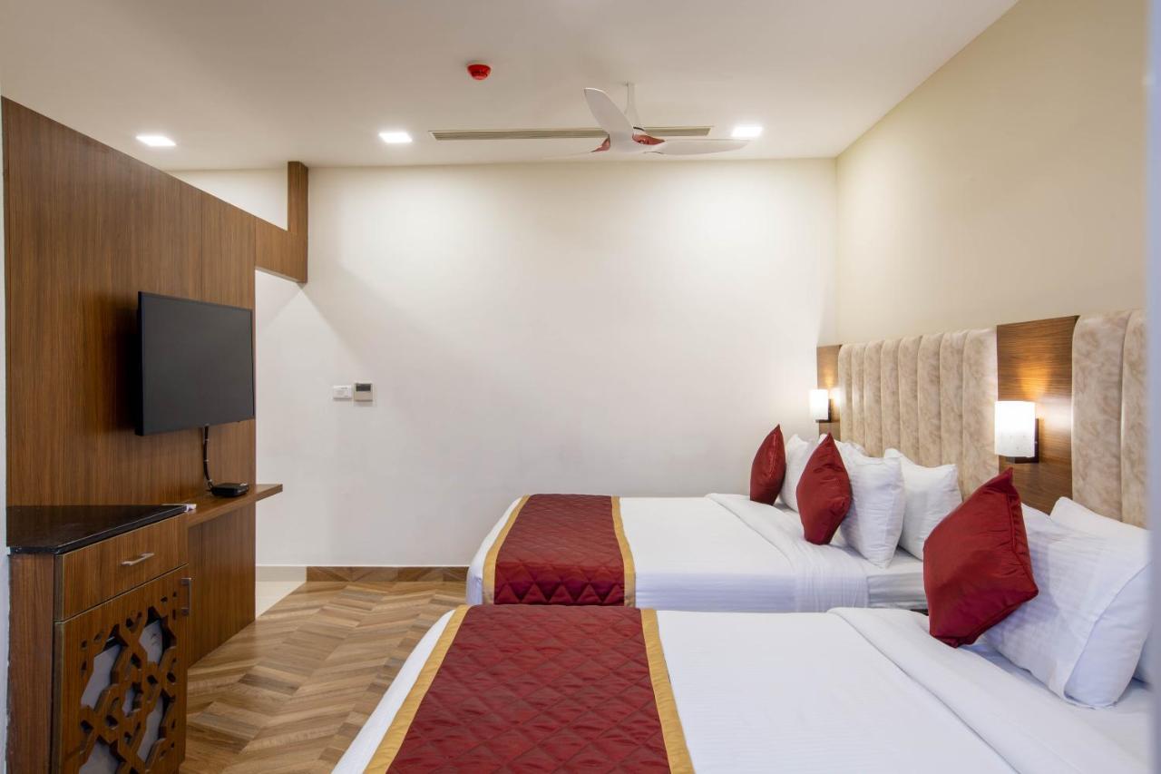 Hotel Bluemoon Tirunelveli Bagian luar foto