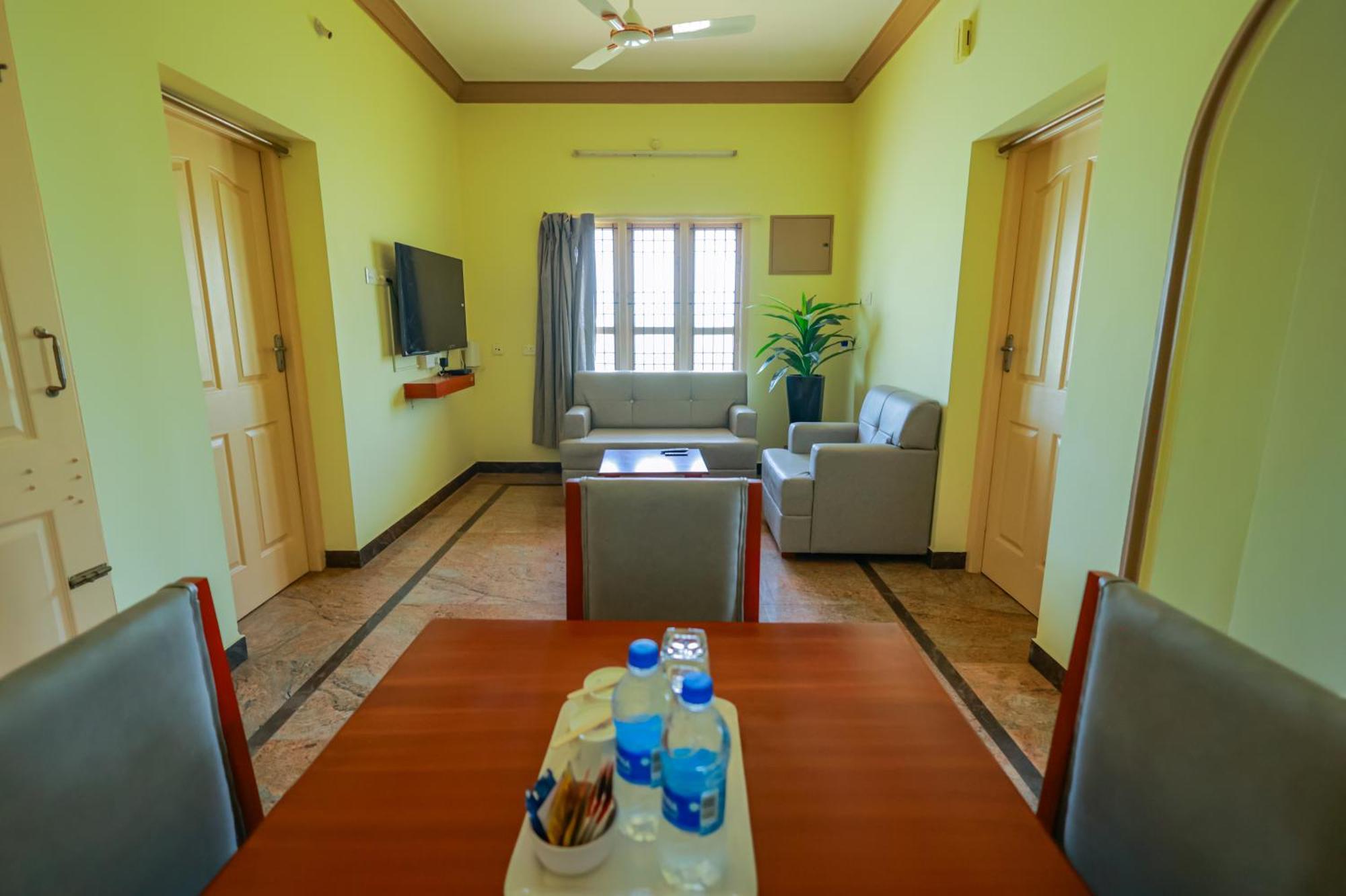 Hotel Bluemoon Tirunelveli Bagian luar foto